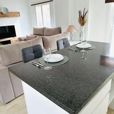 Luxury Oasis 30sec From Rooftop Jacuzzi Διαμέρισμα Τορρεμολίνος