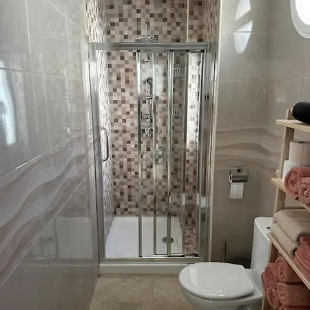 Luxury Oasis 30sec From Rooftop Jacuzzi *